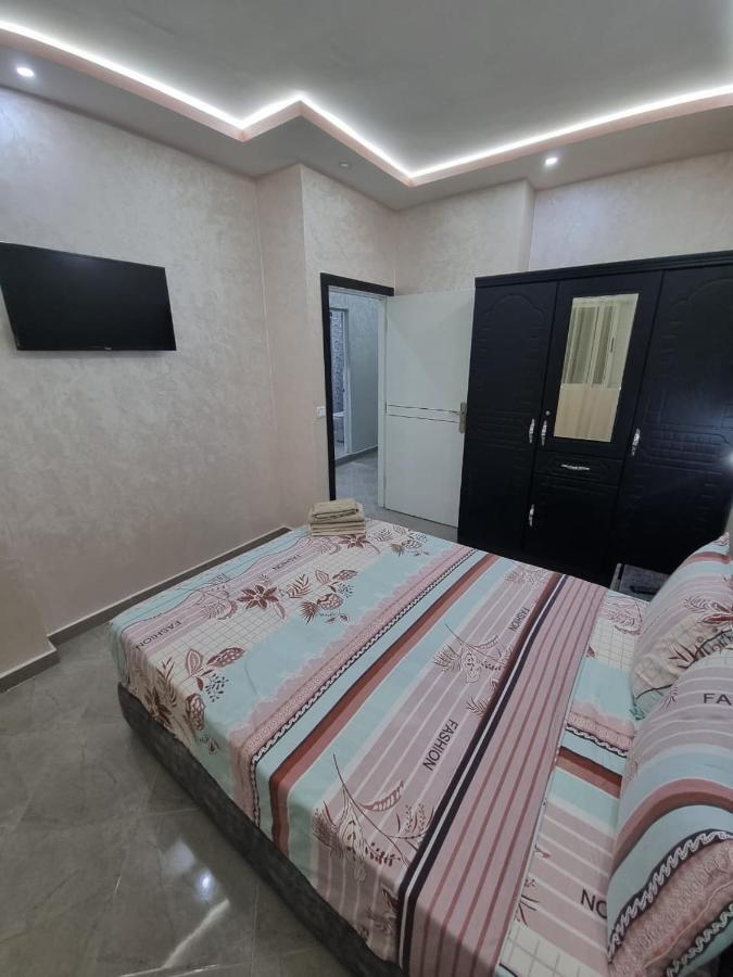 Comfors Appartements 2 프니데크 외부 사진