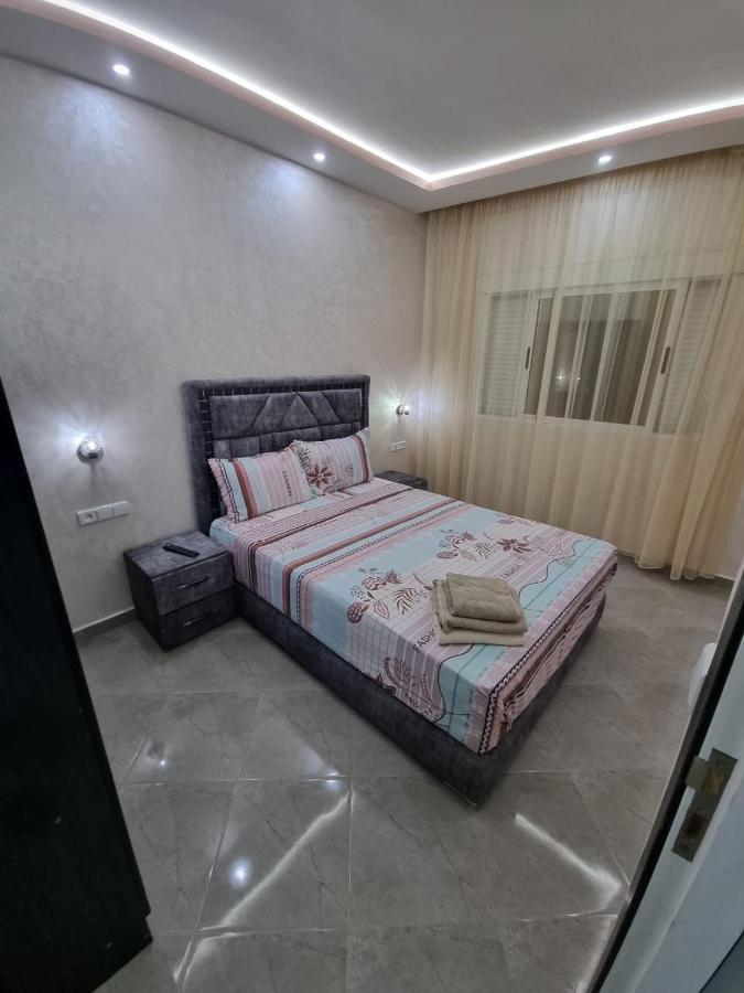 Comfors Appartements 2 프니데크 외부 사진